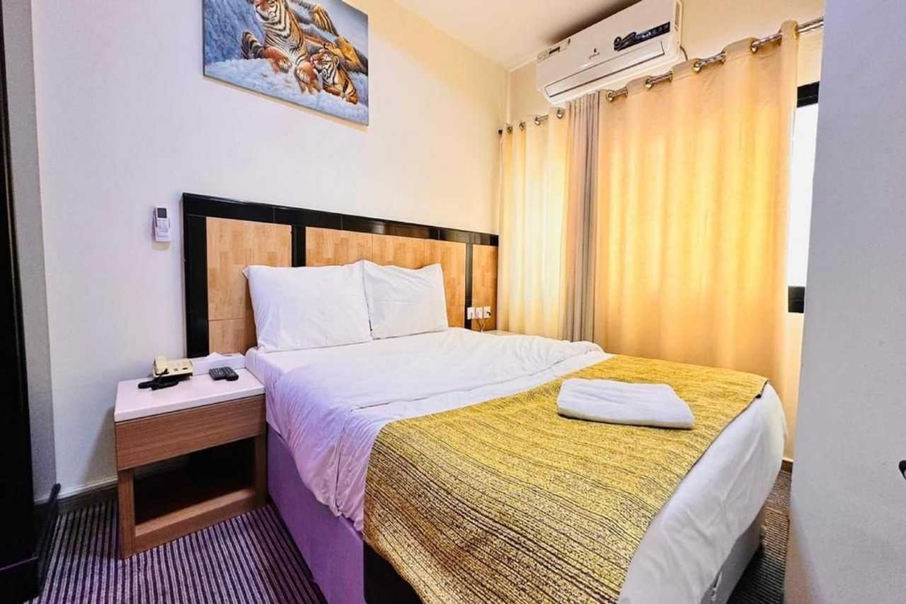 Sharjah Plaza Hotel Kültér fotó
