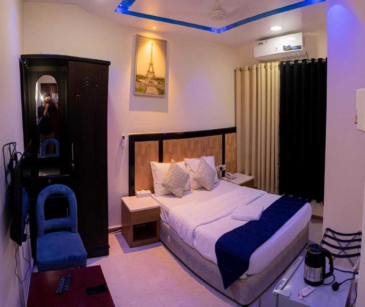 Sharjah Plaza Hotel Kültér fotó